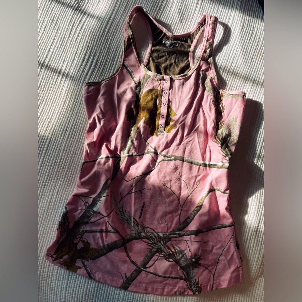 Realtree Pink Racerback tank Sz Large EUC